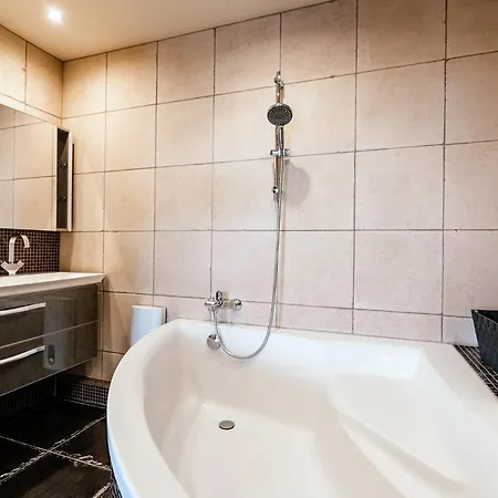 Apartment In Naehe Hamburg Halstenbek